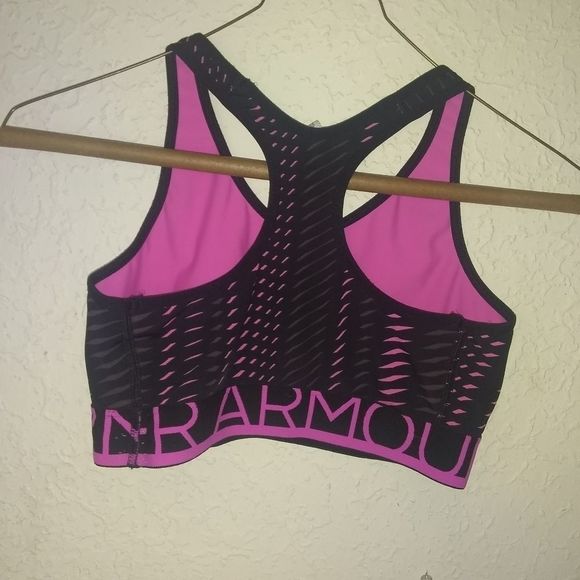 Under Armour Sports Bra - Picture 2 of 3